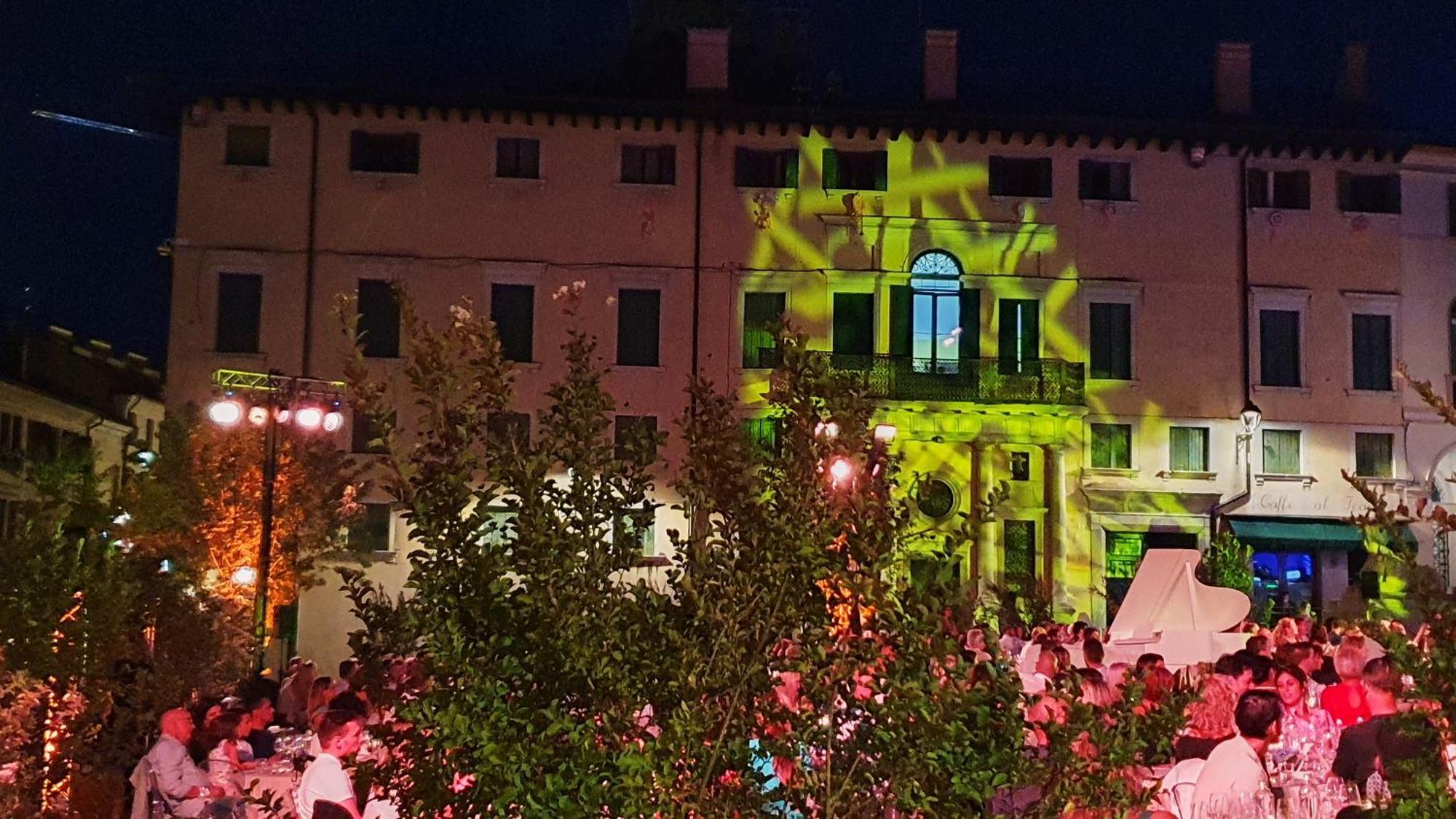 Attico Di Piazza Cima Apartment Conegliano Exterior photo